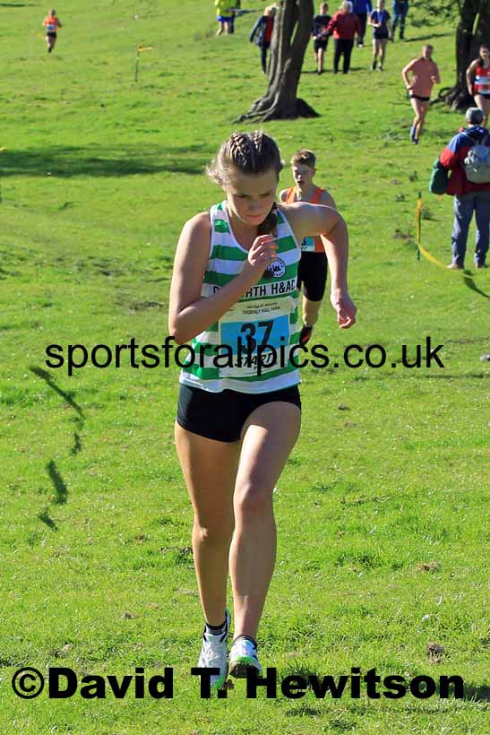 Womens under-17s and under-20s, 2022 NECAA Cross Country Relays, Thornley Hall Farm, Peterlee, County Durham, October 15th. Photo: David T. Hewitson/Sports for All Pics